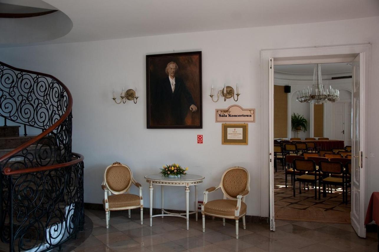 Hotel Zamek Pultusk Dom Polonii Екстериор снимка