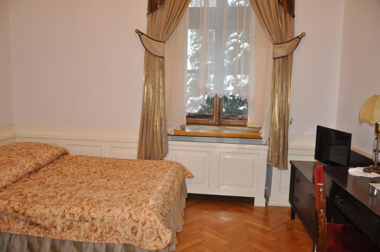 Hotel Zamek Pultusk Dom Polonii Екстериор снимка